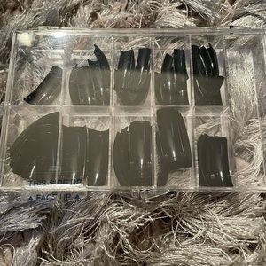 Black Nail Tips